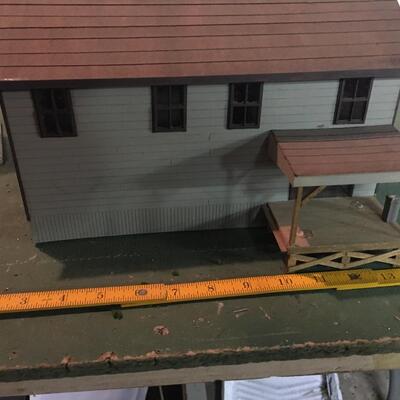 Farm supply building Train set