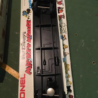 Lionel O Scale Trains 2 cars Goofy and Pinocchio Mickey Express with boxes