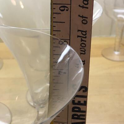 Glass stemware 8â€