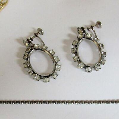 Unmarked Jewelry Lot, Faux Pearls