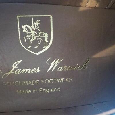 Black Men's Leather Wing tip shoes by " James Warwick". sz. 9.5