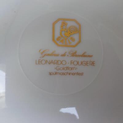 2 Stunning Dinner Servicing platters. " Leonardo Fougere