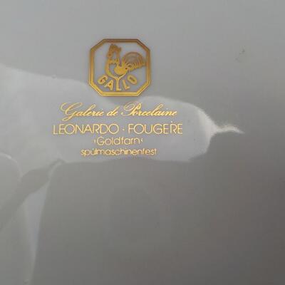 2 Stunning Dinner Servicing platters. " Leonardo Fougere