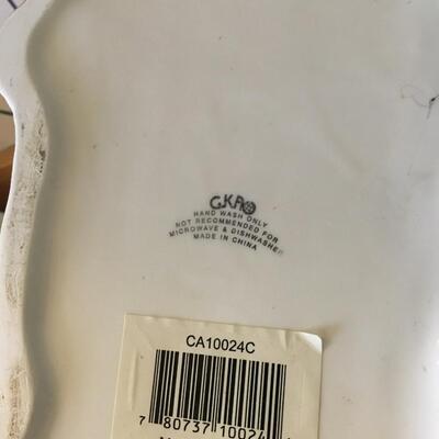 Dog in a barrel cookie jar with rooster