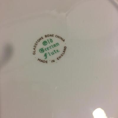 Gladstone Bone china, 8 Teacups and matching lunch plates "Old Grecian Flute"