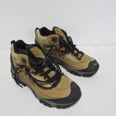Merrell Gore Tex Shoes Size 10.5