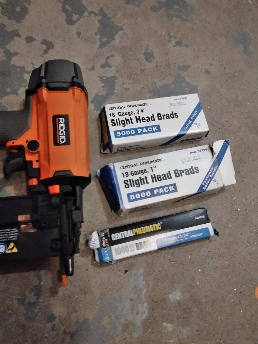 LOT 251 RIGID PNEUMATIC NAILER AND AIR HOSE