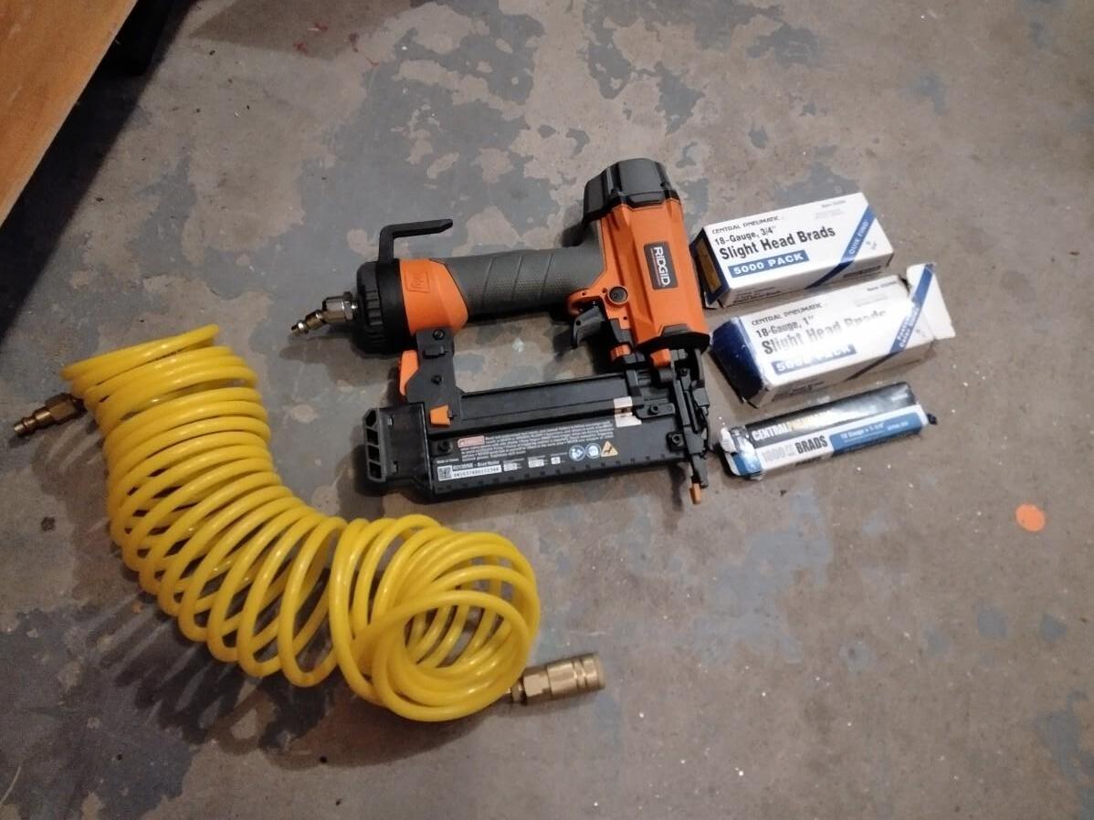 LOT 251 RIGID PNEUMATIC NAILER AND AIR HOSE
