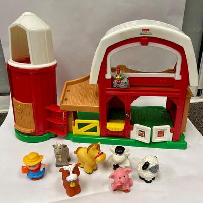 Retro Fisher Price Little People Farm with Farmer and Animals