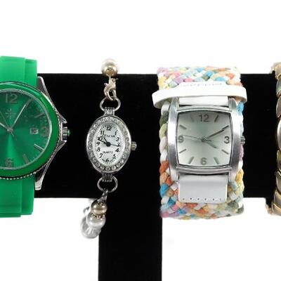 Grouping of 6 Watches