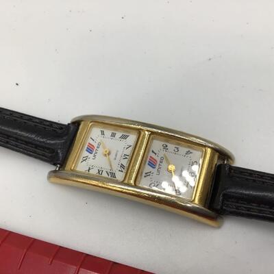 Vintage United Dual Time. New Battery