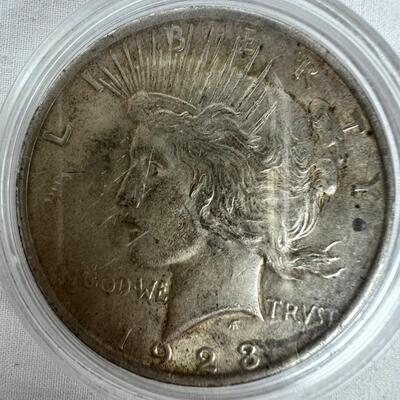 686  1923 Silver Peace Dollar