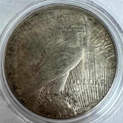 687  1922 Silver Peace Dollar