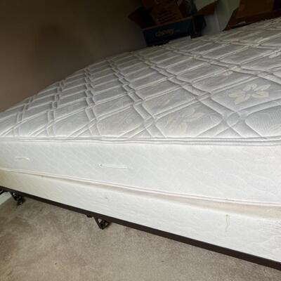 Queen Size Bed With Box Springs And Frame