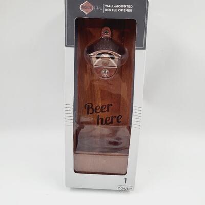 NIB DASHINE WALL MOUNTED BOTTLE OPENER