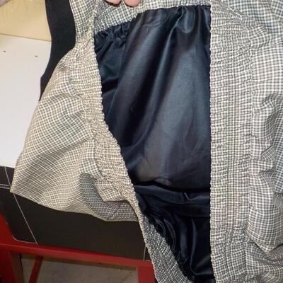Descente Men's cloths " Summer Vest" International designs. X-Lg
