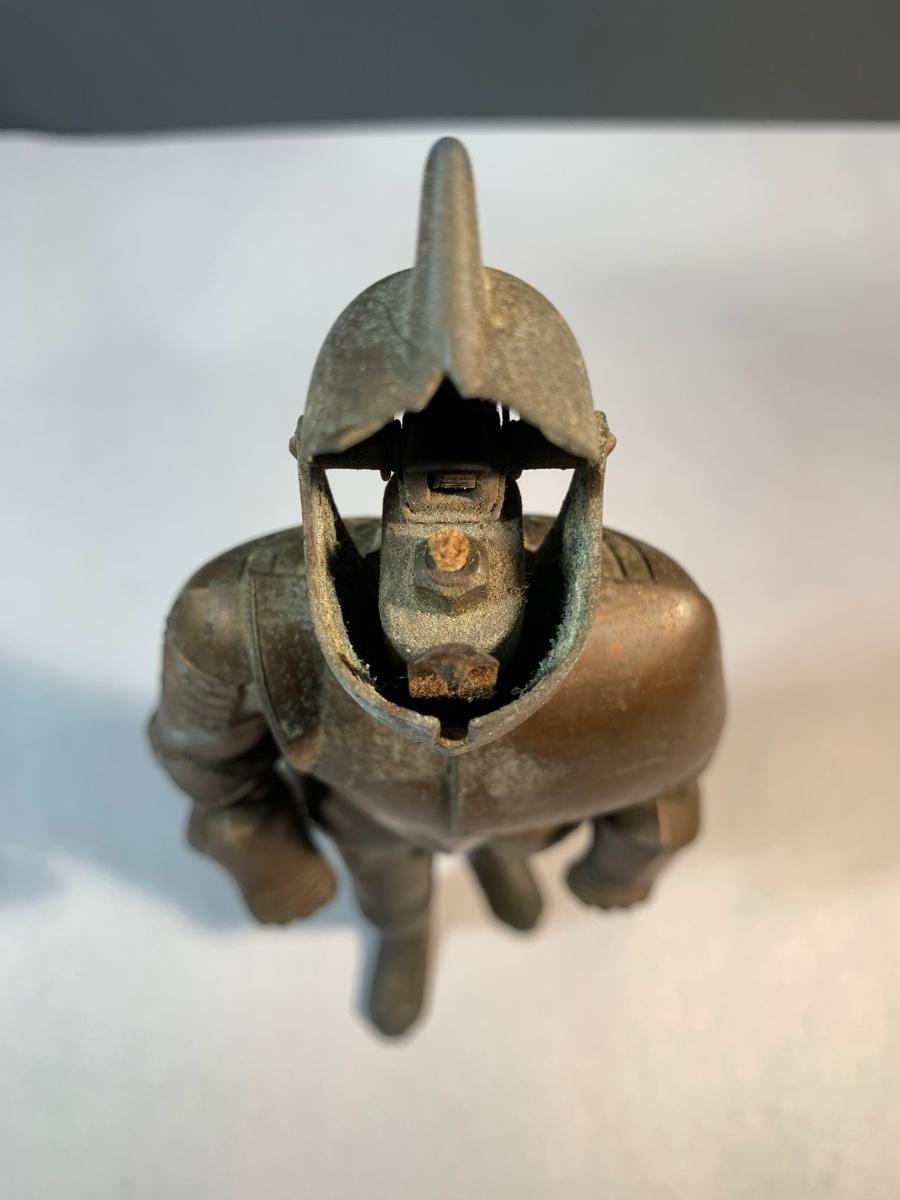 VINTAGE KNIGHT LIGHTER