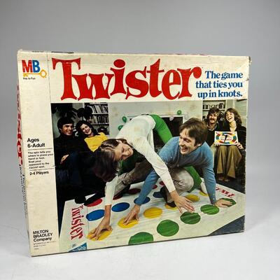 Retro Milton Bradley Twister Friends & Family Game