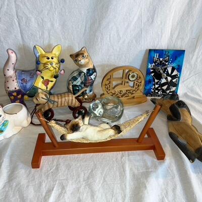 Cat Decoration Lot 1