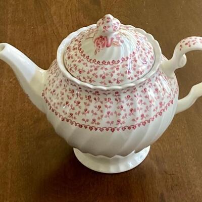 Johnson Brothers Rose Bouquet Teapot