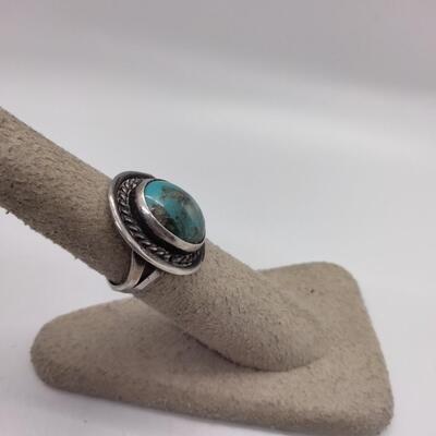 Lot 31 - Old Pawn Turquoise Sterling Ring