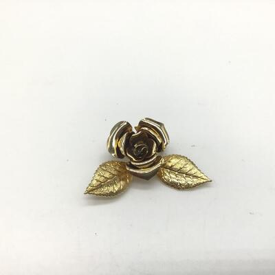 Vintage gold tone pin