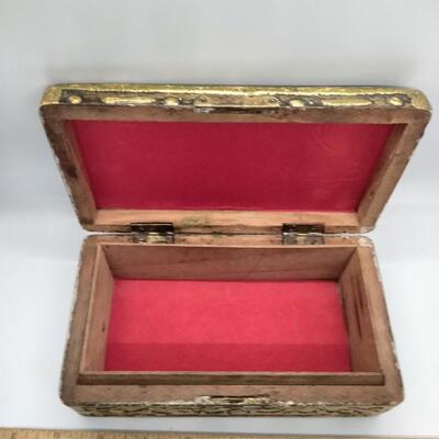 Lot 48 - Vintage Florentine Italian Wood Jewelry Box
