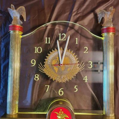 BUDWEISER CLOCK LIGHT