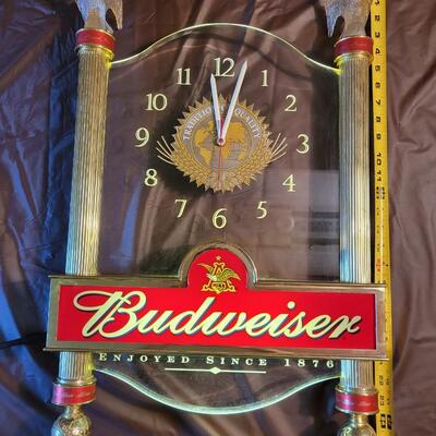BUDWEISER CLOCK LIGHT