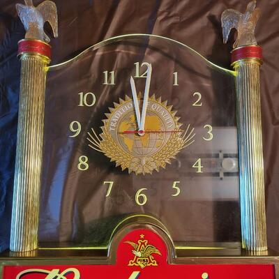 BUDWEISER CLOCK LIGHT