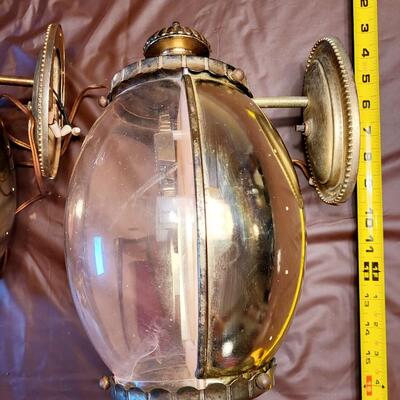 VINTAGE BUDWEISER GLOBE STYLE COLLECTABLE WALL LIGHTS