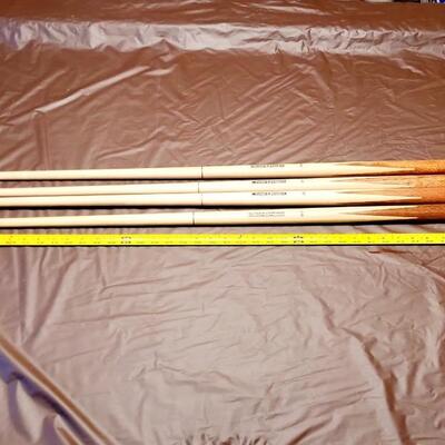 AMINIS GALLERIA SET OF POOL STICKS