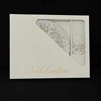 NOBLE EXCELLENCE ~ Floral Cake Server & Plate