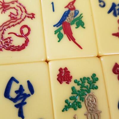 Vintage Royal Depth Catalin Mah Jong set with case Mah Jongg