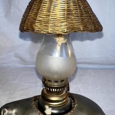 Petites Choose Pig Oil Lamp Decoration