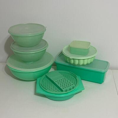 TUPPERWARE ~ Assortment Of Green Tupperware