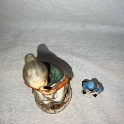 2 Lefton Figures Taiwan