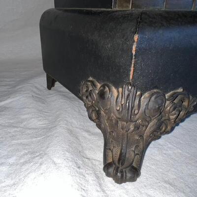 Antique Sessions Lion Head Clock