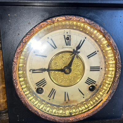 Antique Sessions Lion Head Clock