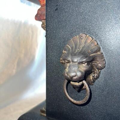 Antique Sessions Lion Head Clock