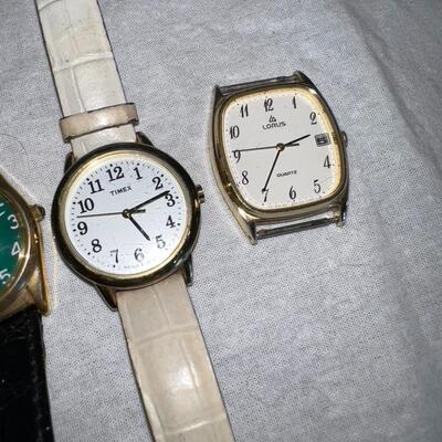 Lot of Vintage Watches Misc.