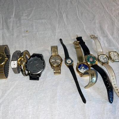 Lot of Vintage Watches Misc.