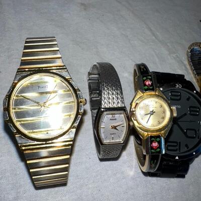 Lot of Vintage Watches Misc.