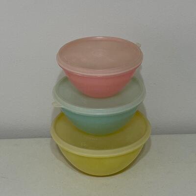 TUPPERWARE ~ Assortment Of Thirty Two (32) Tupperware Pieces