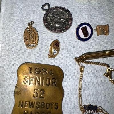 Vintage Lot of Jewelry Pins Misc.