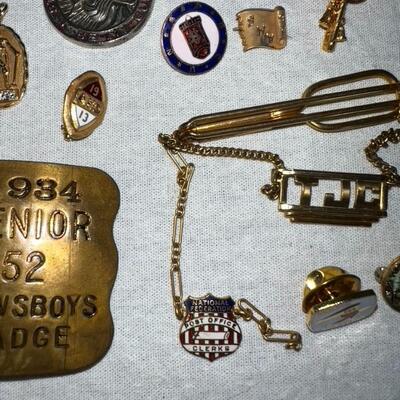 Vintage Lot of Jewelry Pins Misc.