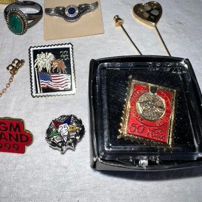 Vintage Lot of Jewelry Pins Misc.