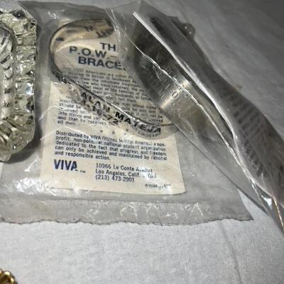 Vintage Lot of Jewelry Pins Misc.