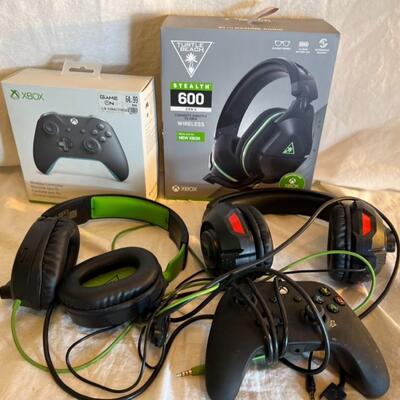 Turtle Beach Headsets and Xbox Controller