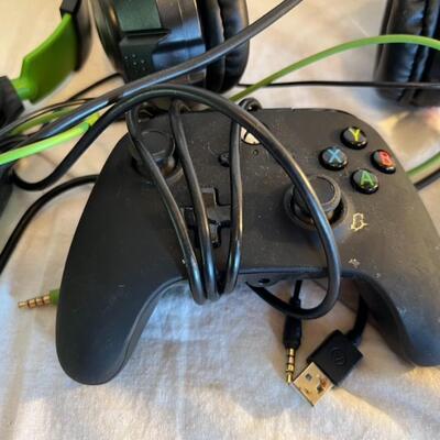 Turtle Beach Headsets and Xbox Controller